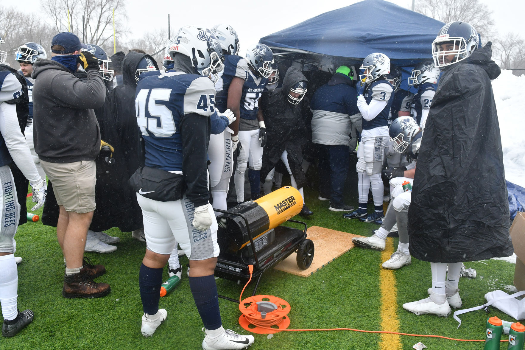 022121-qc-spt-ambrose football-275